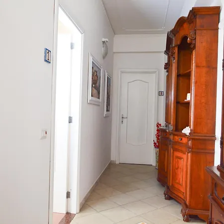 Apartment Casa Ekaterina Free Wifii - 200 Metri Brolo
