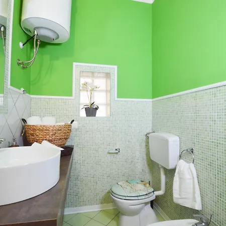 Casa Ekaterina Free Wifii - 200 Metri Апартаменты *